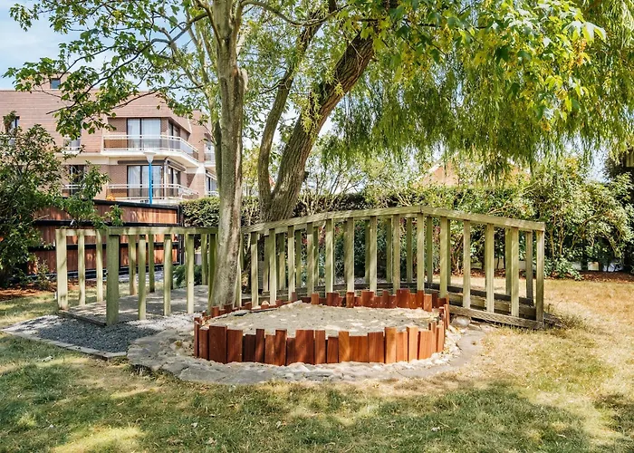 In With Sunny Garden Villa *